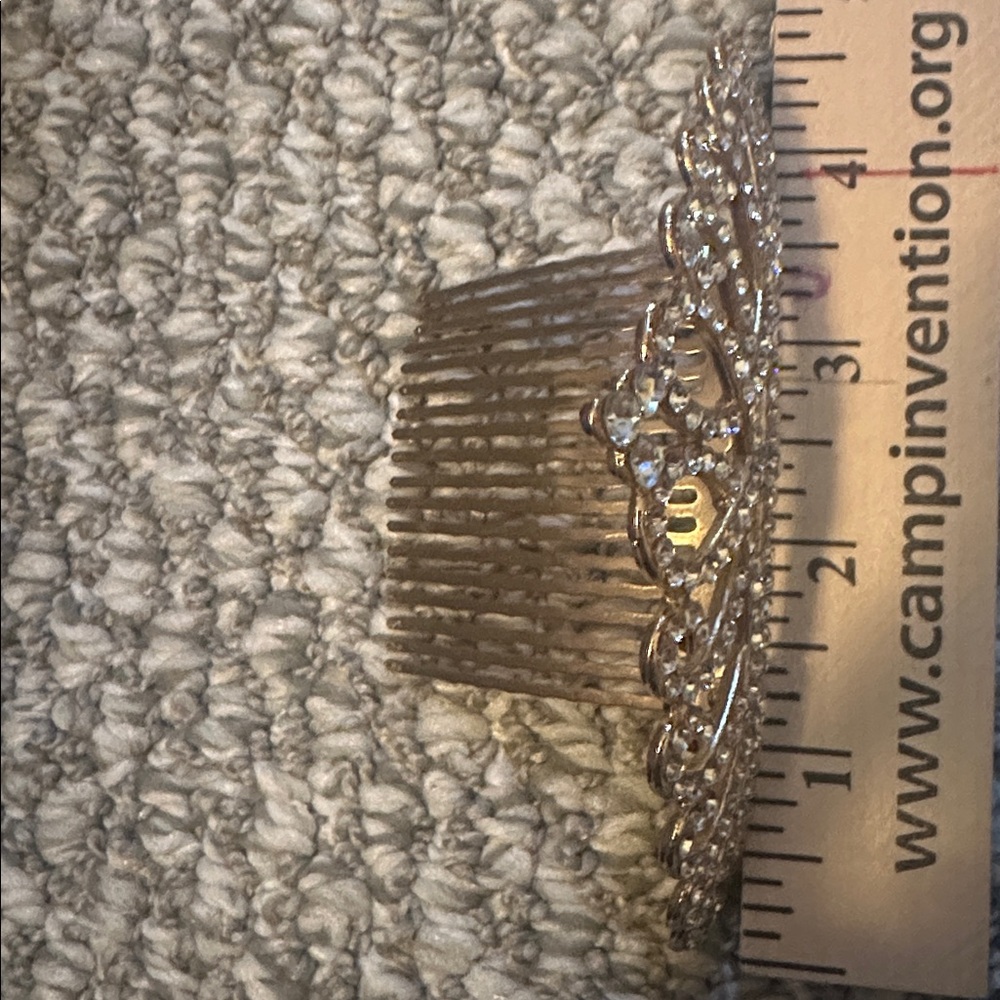 Elegant Gold Rhinestone Tiara Hair Comb - Picture 5 of 5